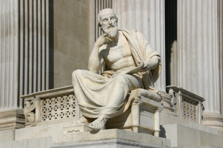 Heredot: Tarihin Babası mı, Hikâyelerin Ustası mı?