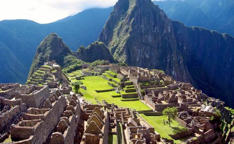 Peru dağlarında 1200 yılında kurulan ve yazıyı kullanmayan uygarlık İnka’lar