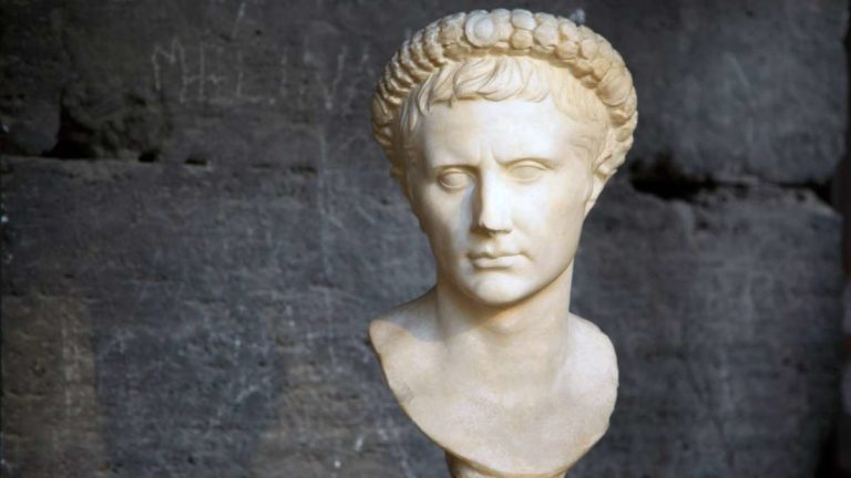 Roma İmparatoru Octavius Augustus