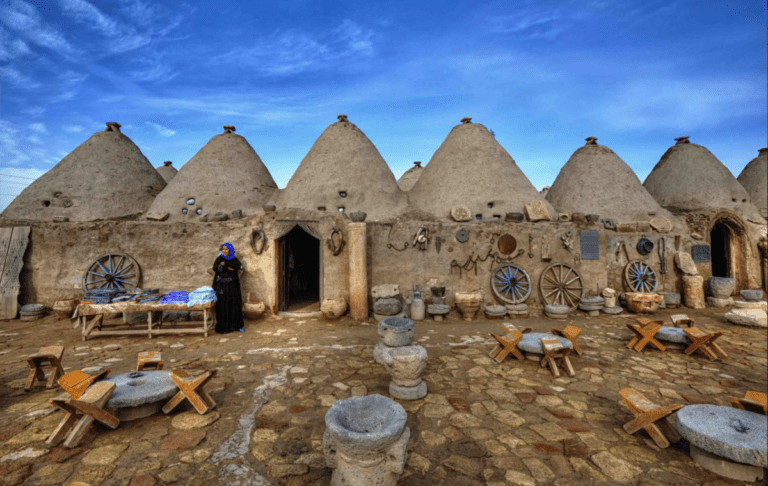 Harran Kümbet Evleri: Urfa Sıcağında Doğal Klima, Tarihten Fısıltılarla…