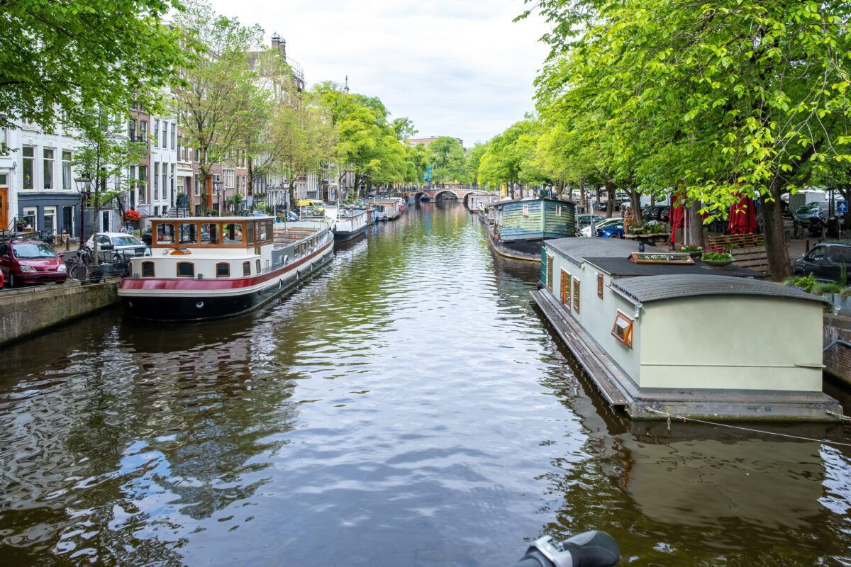 Gerçekten İnsanlar Tekne Evlerde Yaşıyor mu?