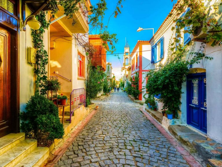 Bozcaada Gezilecek Yerler Rehberi: Plajlar, Köyler ve En Güzel Noktalar